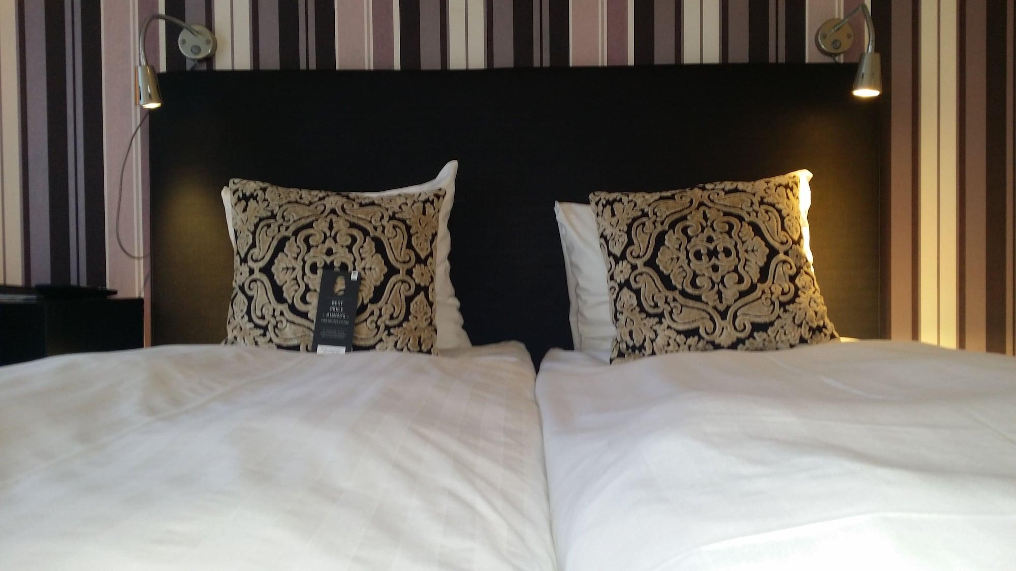 First Hotel Witt คาลมาร์ ภายนอก รูปภาพ