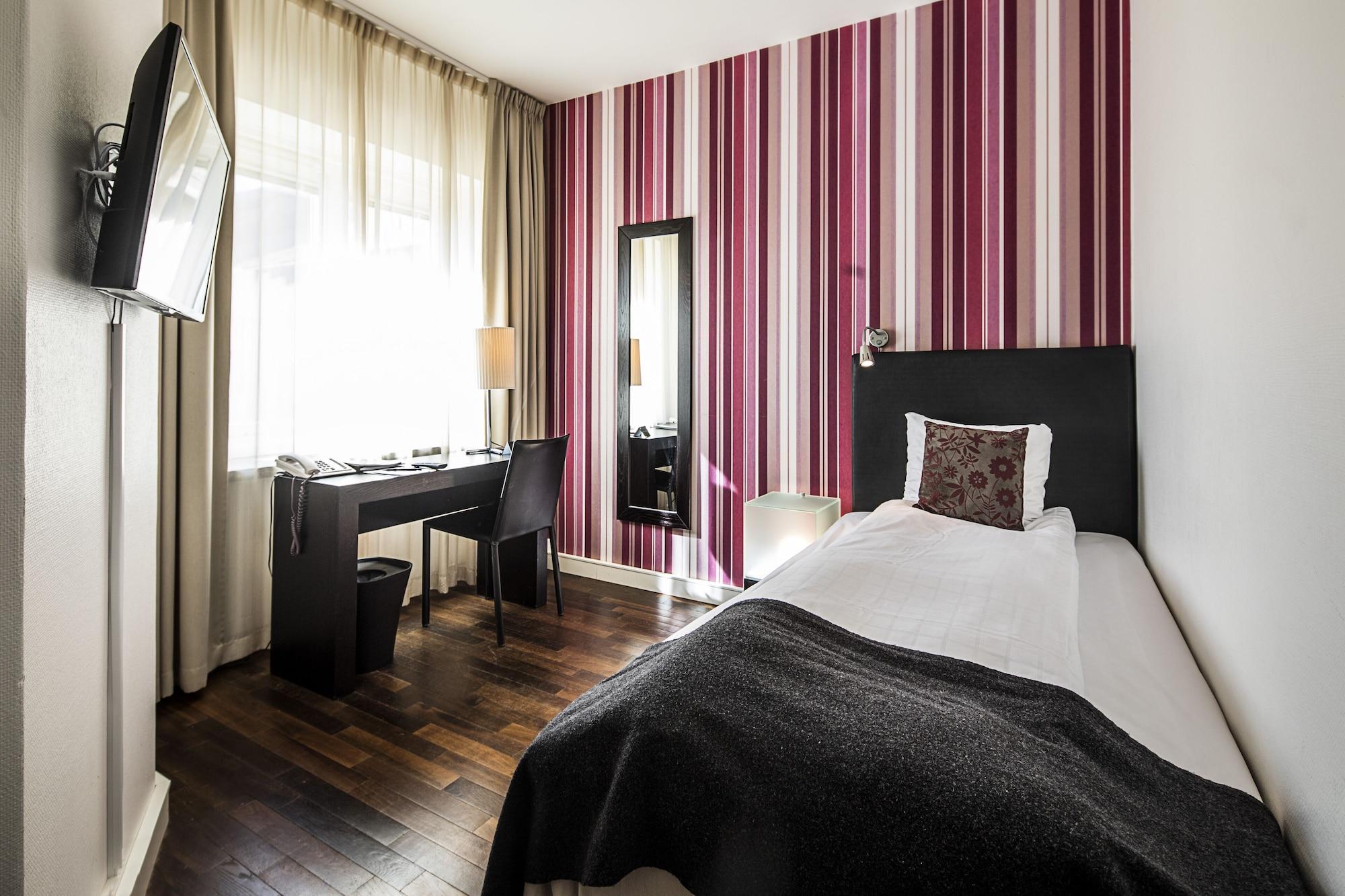 First Hotel Witt คาลมาร์ ภายนอก รูปภาพ
