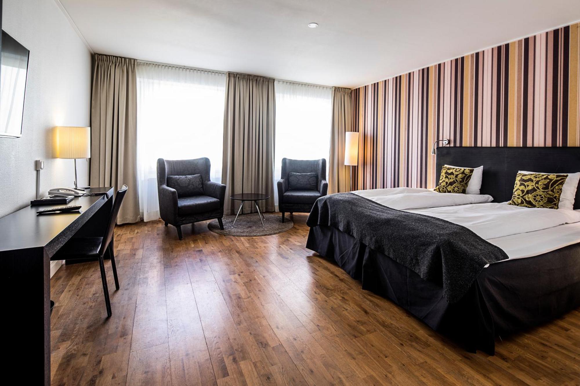 First Hotel Witt คาลมาร์ ภายนอก รูปภาพ